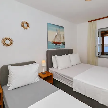 Gazic, No 2 * Ζαντάρ