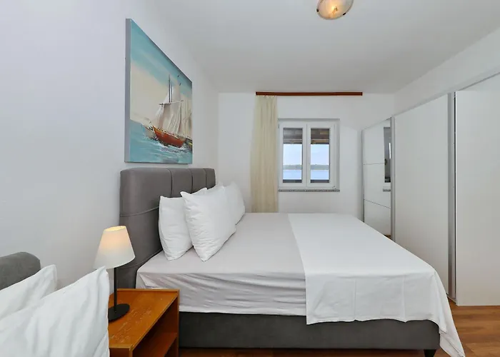 Gazic, No 2 זאדאר