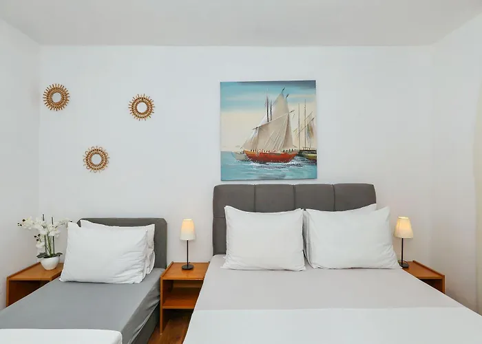 Gazic, No 2 דירה *