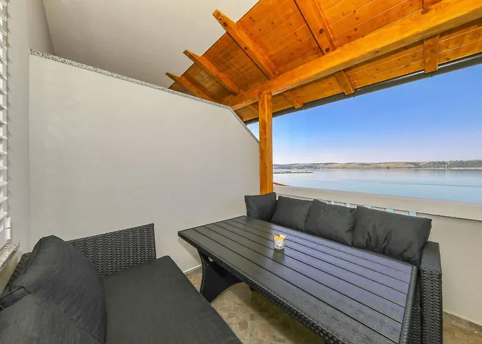 דירה Gazic, No 2 *