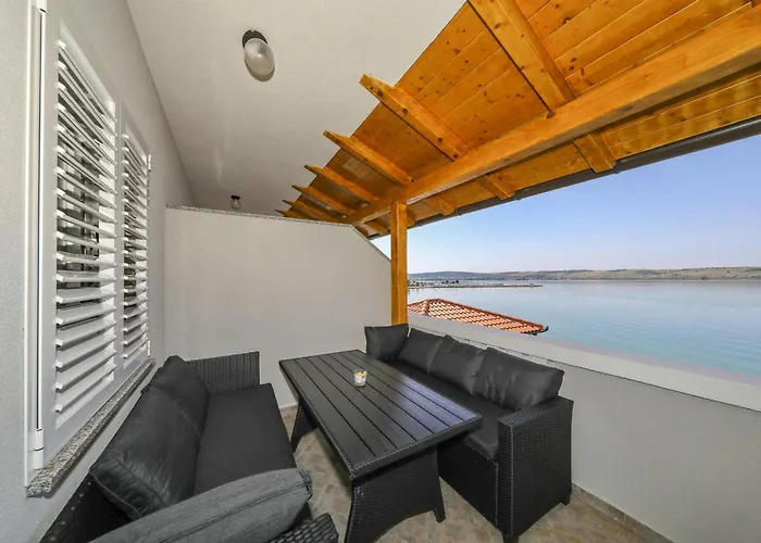 Gazic, No 2 * זאדאר